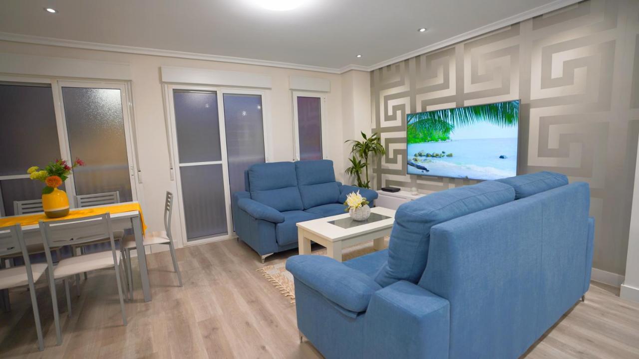 Stylish & Spacious Family Apartment Near Beach & Vibrant Historic Market Alicante Zewnętrze zdjęcie