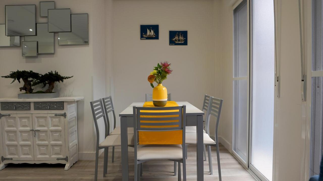 Stylish & Spacious Family Apartment Near Beach & Vibrant Historic Market Alicante Zewnętrze zdjęcie