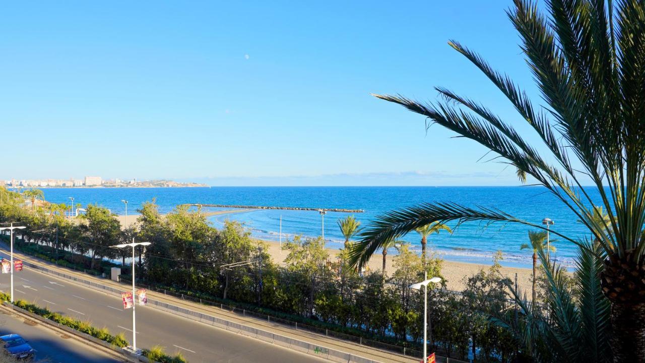 Stylish & Spacious Family Apartment Near Beach & Vibrant Historic Market Alicante Zewnętrze zdjęcie